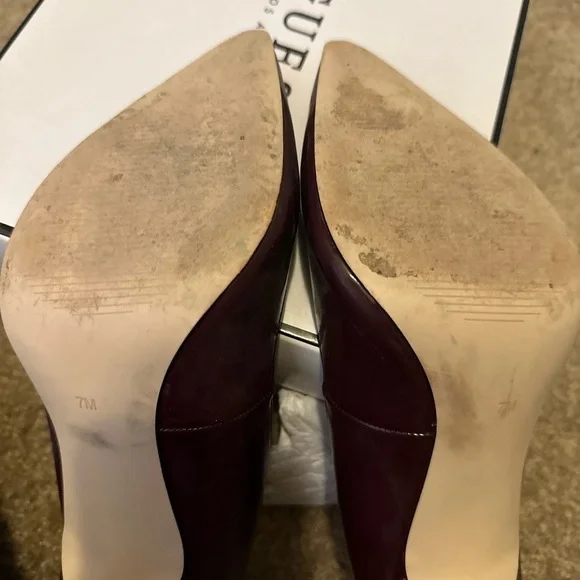 Guess Dark Purple Pumps Size: 7M - Picture 6 of 6